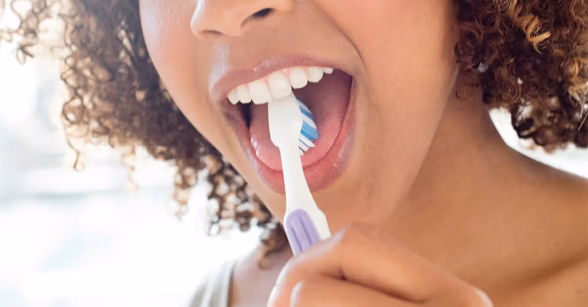 5 Tips Membersihkan Lidah agar Napas Tetap Segar