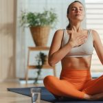 5 Latihan Pernapasan untuk Paru-Paru Lebih Kuat