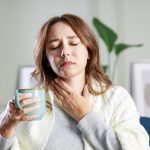 7 Cara Menghindari Radang Tenggorokan Secara Alami
