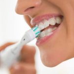 5 Tips Sikat Gigi yang Benar dan Efektif