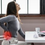 5 Kebiasaan Sehari-hari yang Diam-diam Merusak Tulang