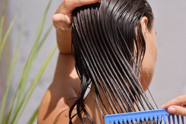 5 Langkah Sederhana Merawat Rambut Agar Tidak Kering