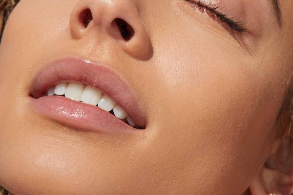 5 Cara Menjaga Kesehatan Bibir Saat Cuaca Panas