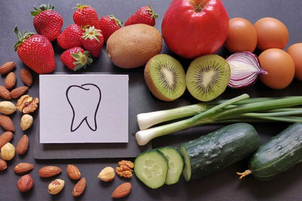 5 Makanan yang Baik untuk Menjaga Kesehatan Gigi 5 Makanan yang Baik untuk Menjaga Kesehatan Gigi